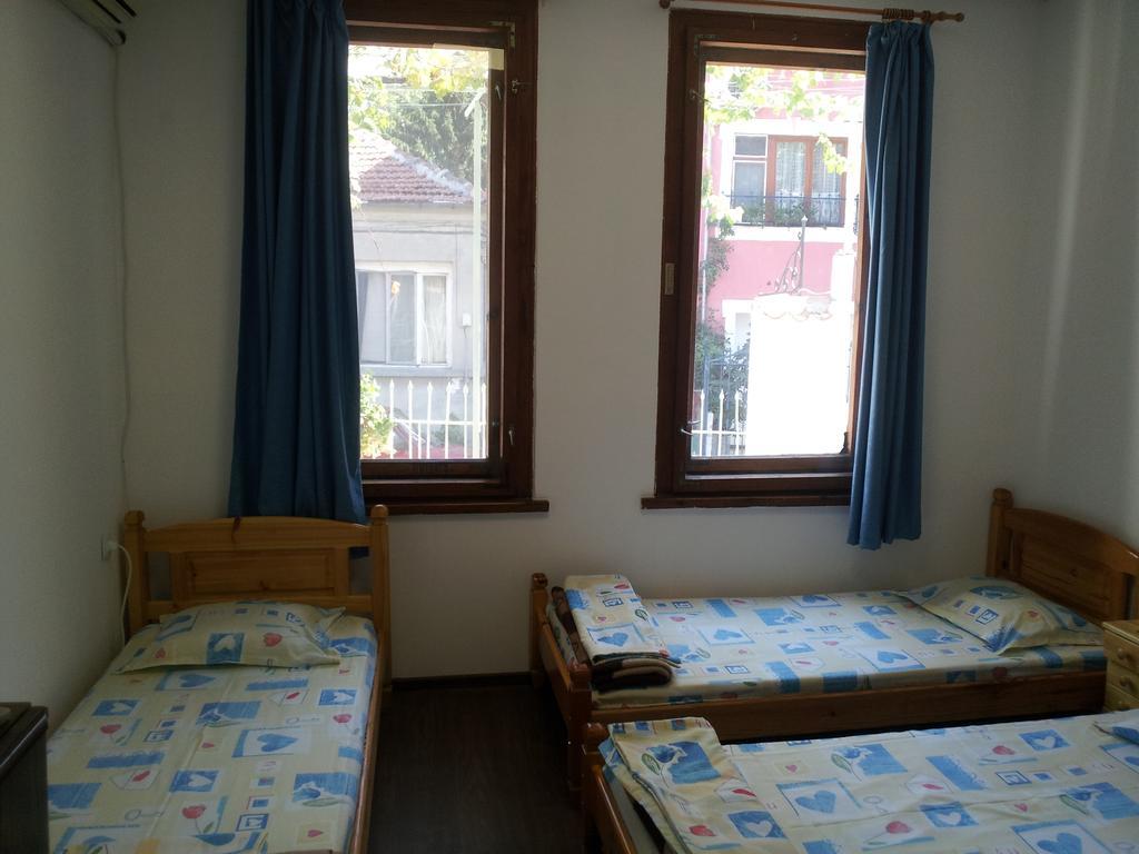 부르가스 Old House 호스텔 객실 사진